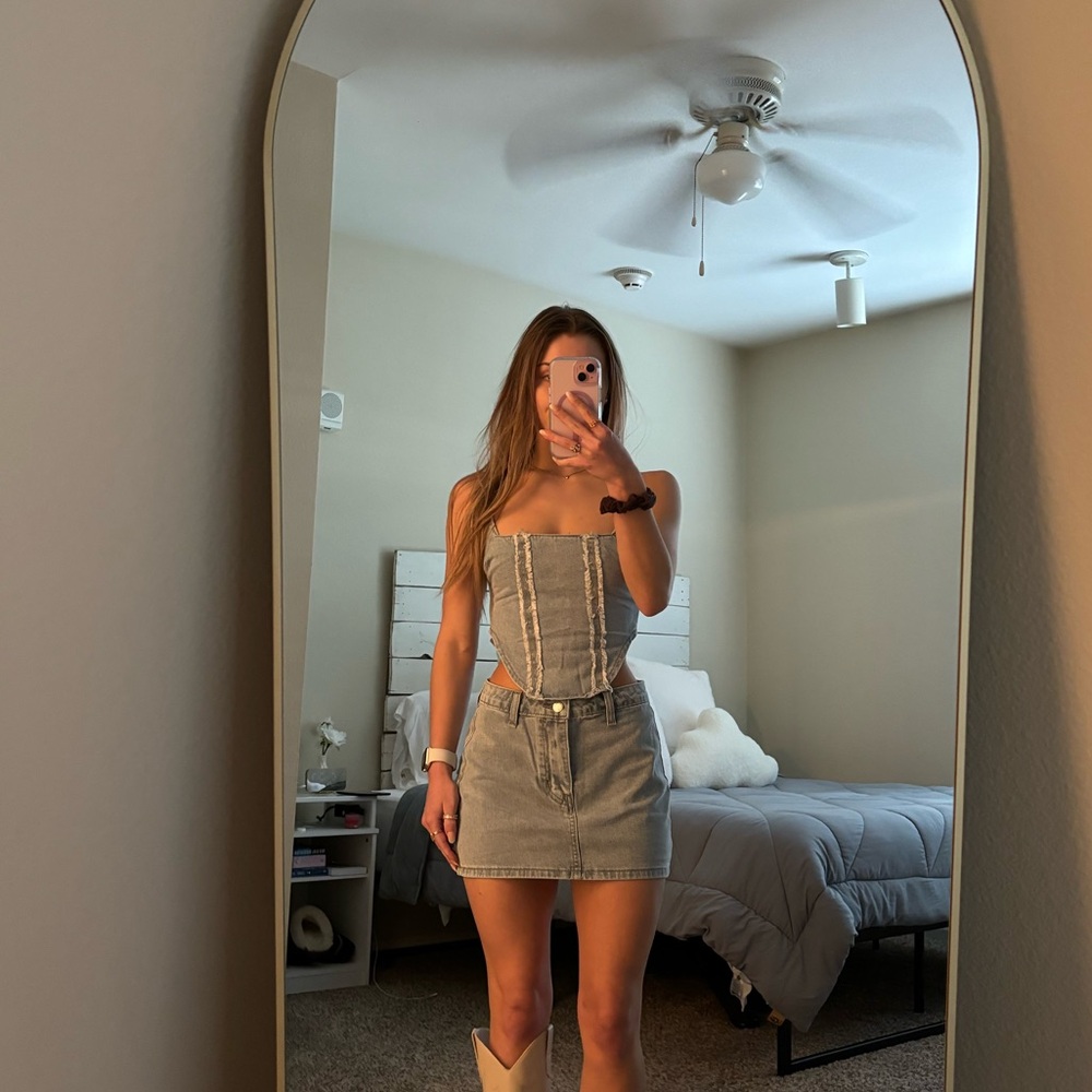 Denim skirt - PrettyLittleThing - SIZE 00